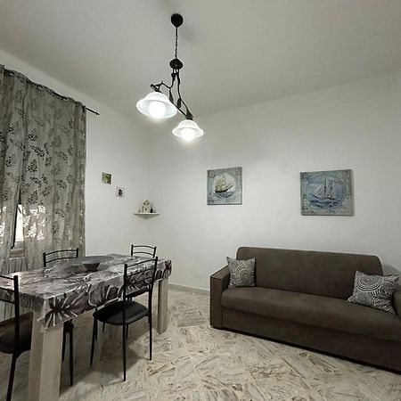 Apartamento Dimora Di Giada Bríndisi Habitación foto